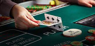 Free Online Baccarat: How to Practice Before You Play for Real Money