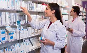 Become a Certified Pharmacy Technician: A Complete Guide